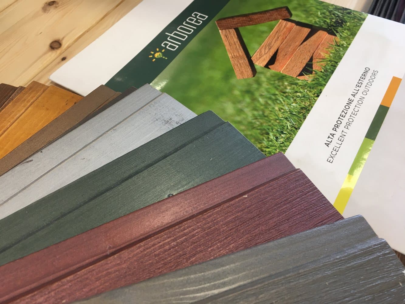 Campioni per finiture legno